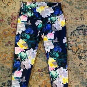NWT Old Navy Active floral leggings
